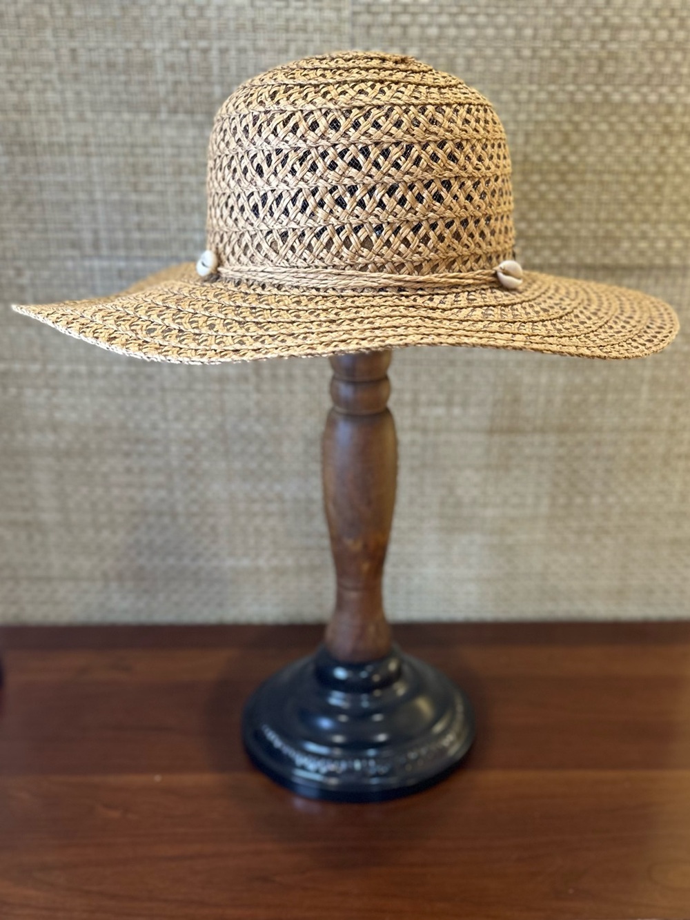 Ellen Tracy Boho Cowrie Shell Tan Paper Straw Sun Hat